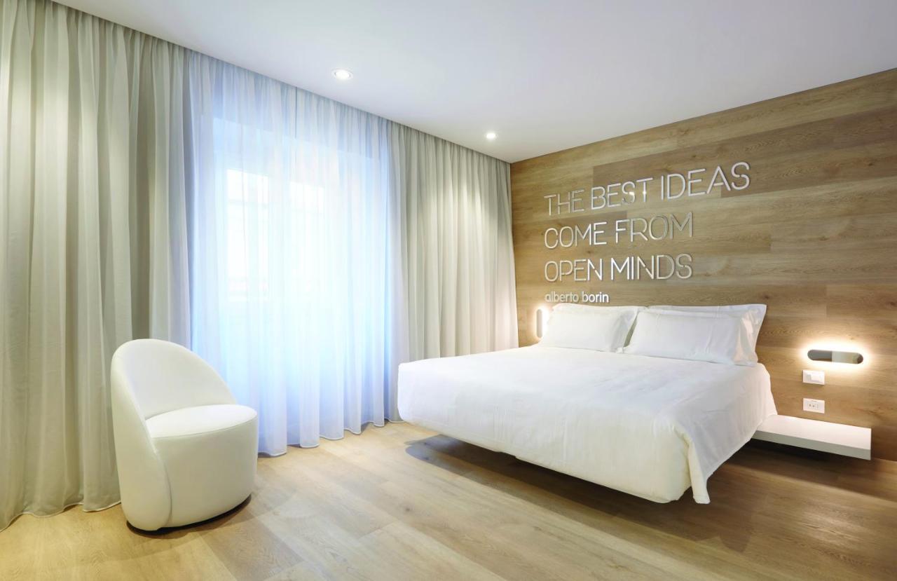 Youme Design Place Hotel ترييستي المظهر الخارجي الصورة