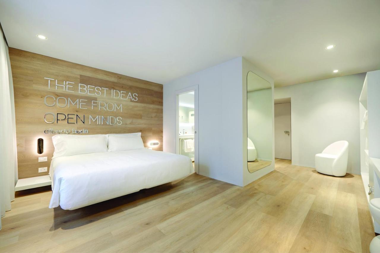 Youme Design Place Hotel ترييستي المظهر الخارجي الصورة