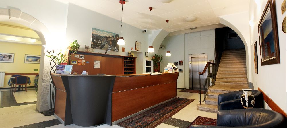 Youme Design Place Hotel ترييستي المظهر الخارجي الصورة