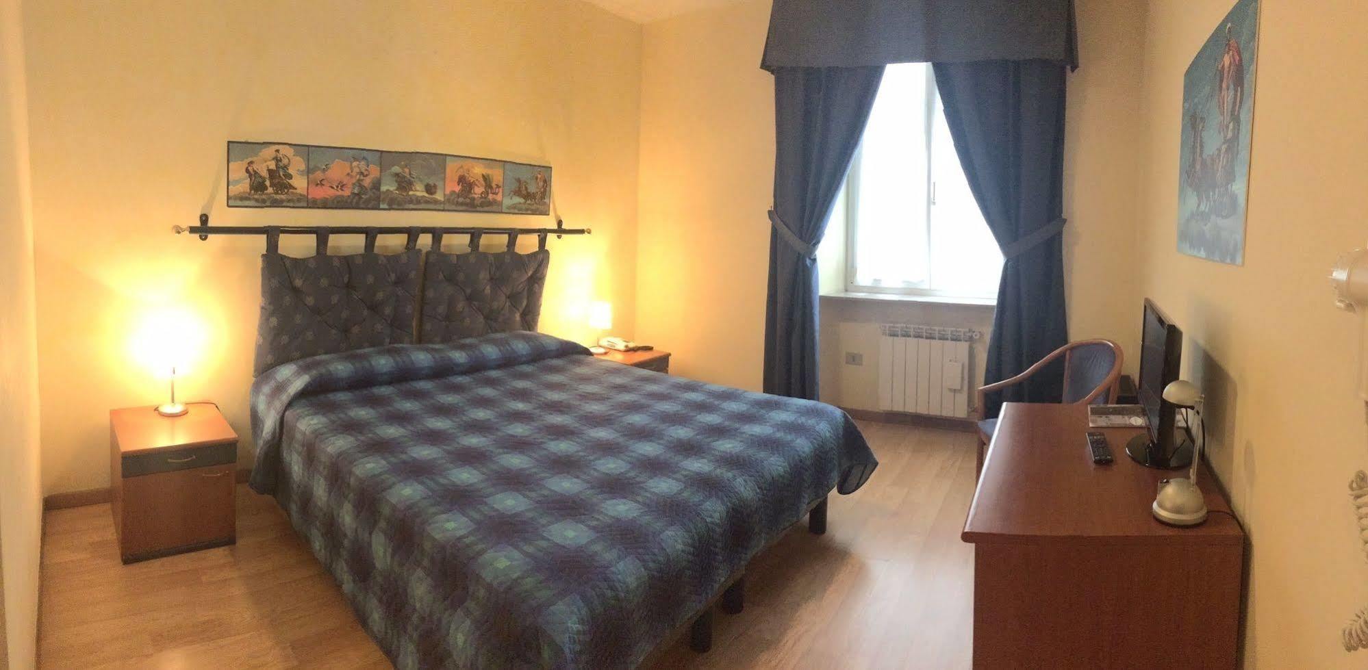 Youme Design Place Hotel ترييستي المظهر الخارجي الصورة